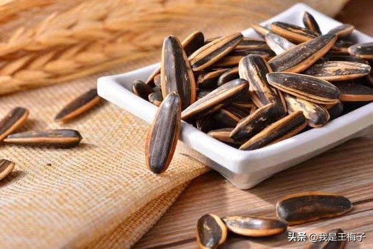 年前买瓜子注意哪些,买瓜子要注意什么