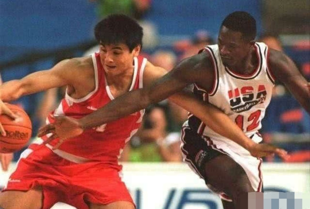 为何男篮的投篮越来越差了?球员不努力是主要因素,外界诱惑太多