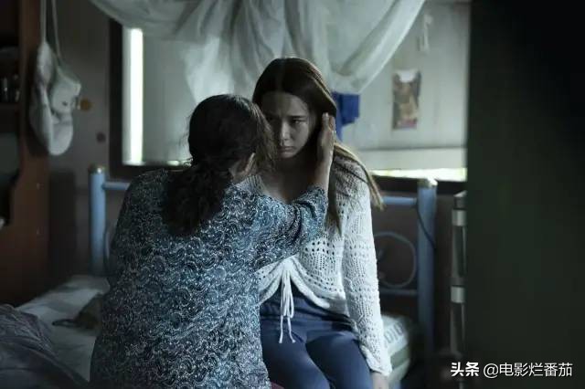 这部吓哭翻译组的电影，凭什么击败《黑寡妇》，夺取泰国票房冠军