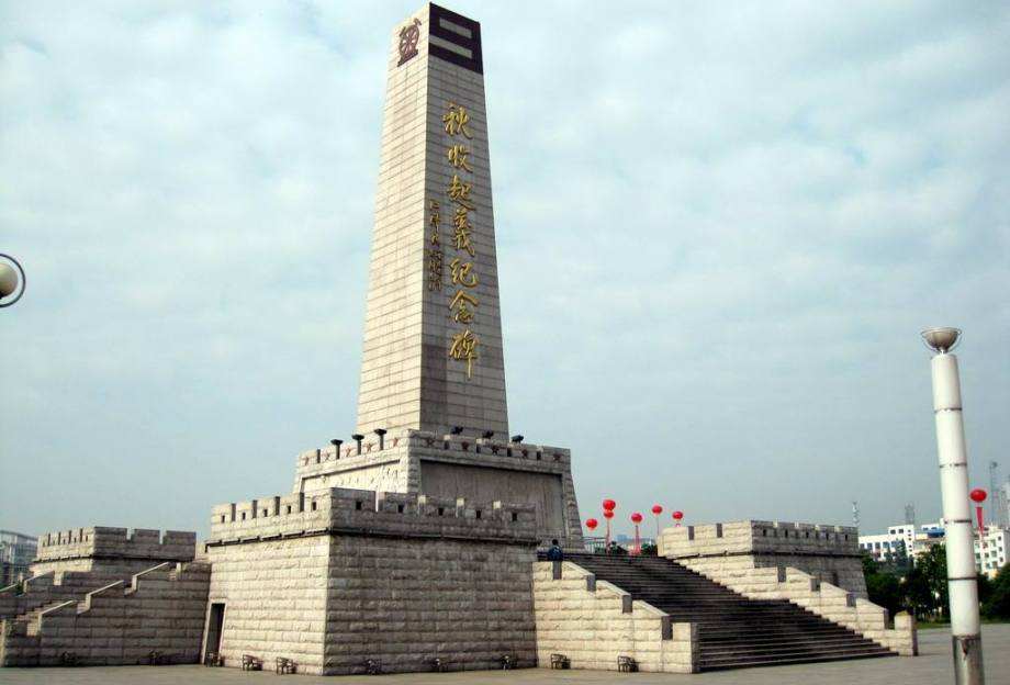 卢德铭:元帅级别,22岁牺牲,毛主席痛惜喊道:“还我总指挥”