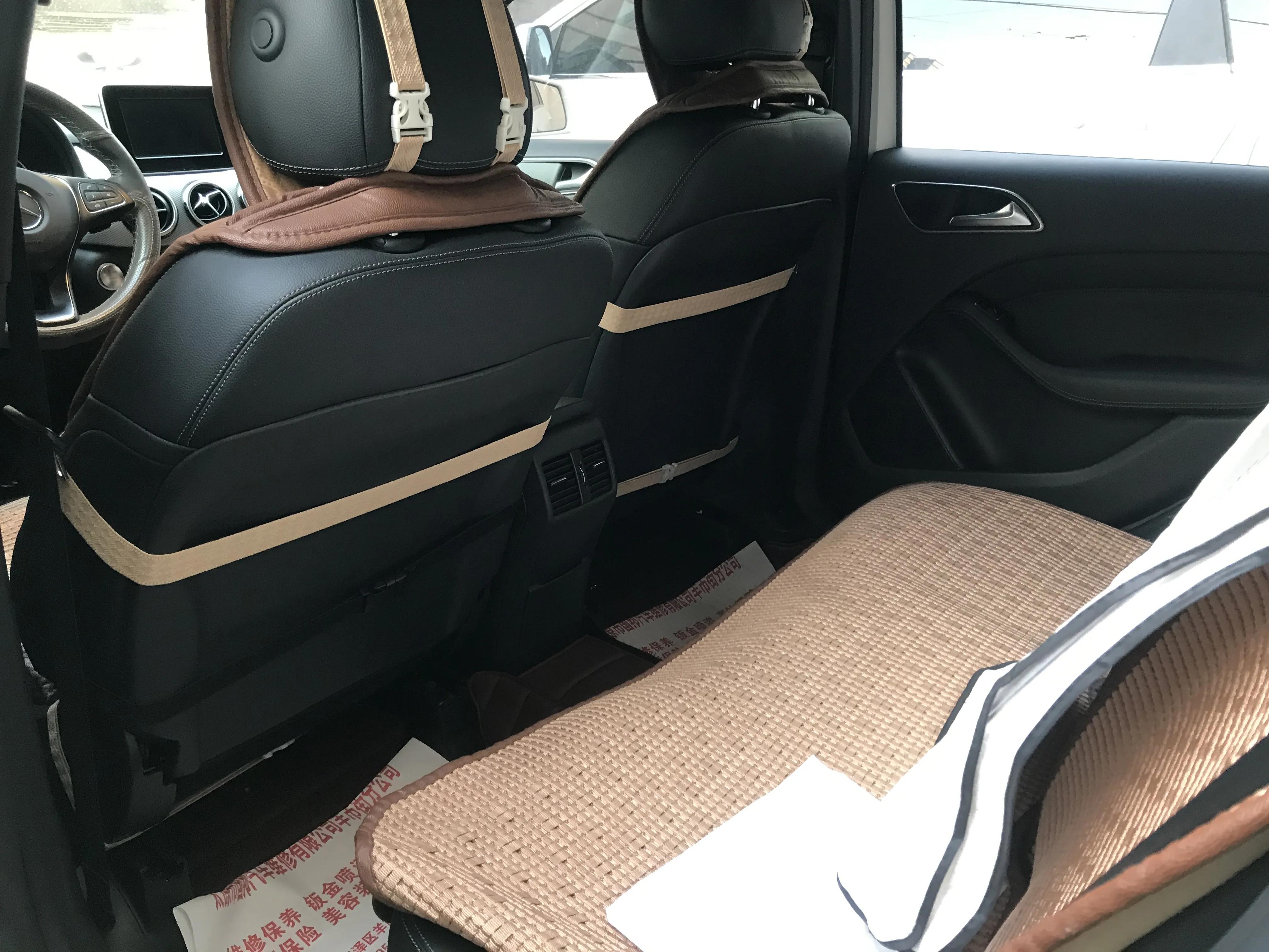 来自法国的小面包,来自烤箱的小面包