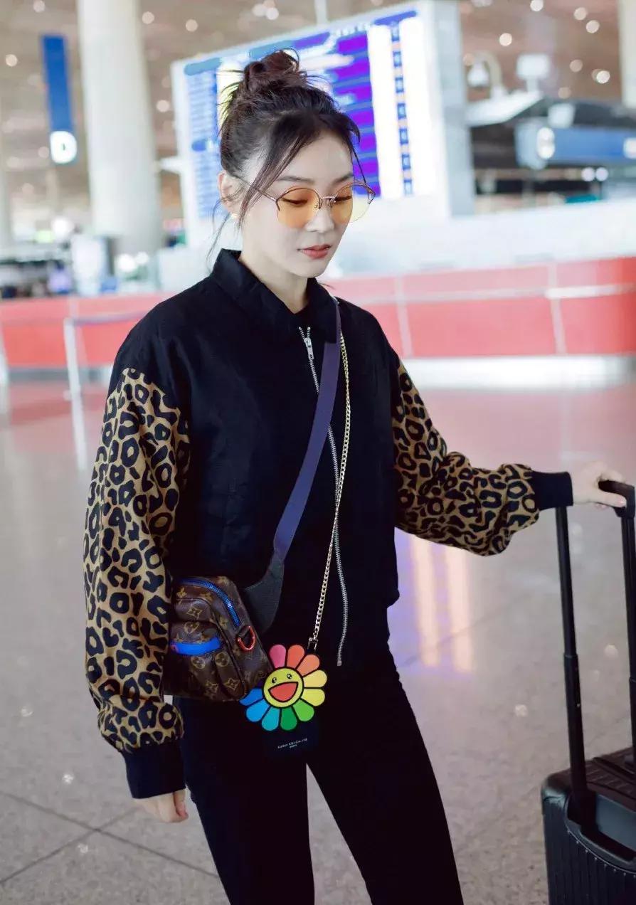 周冬雨的大胆穿搭,周冬雨正确穿搭