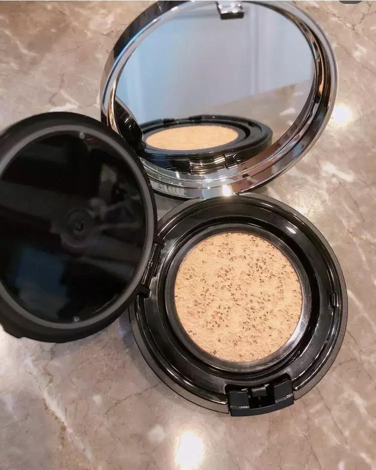 遮瑕又持久养肤的气垫,超细腻超遮瑕大牌气垫