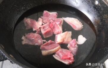 半只鸭子怎么做三菜一汤,鸭子炖什么菜好吃又营养