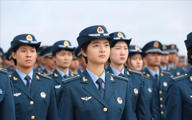 大学生当兵和大专生当兵有区别吗,专科和本科大学生当兵有什么区别