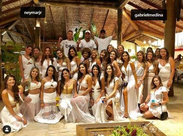 梅西怼范加尔混剪,内马尔社交媒体调侃梅西图片