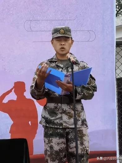 六安新安中学2021届新生军训,戎装少年展英姿