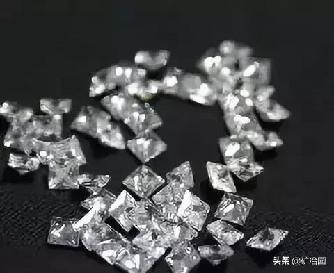 锆石和钻石一眼就能看得出来吗,锆石和钻石肉眼能看出来吗