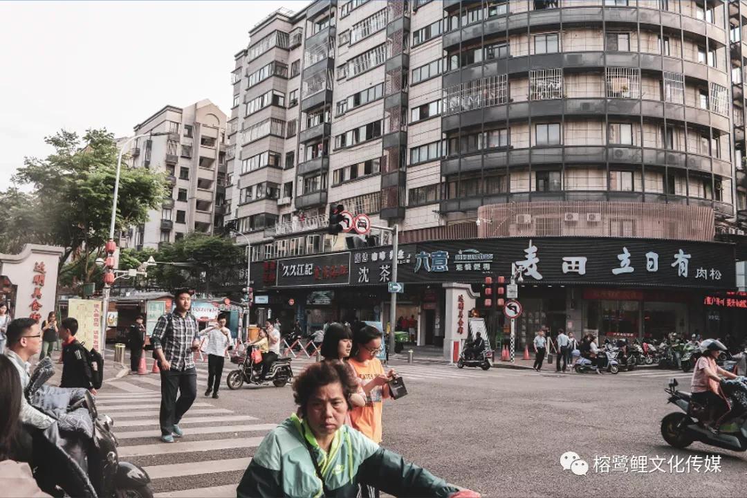 福州达明美食街必吃,福州达明美食街甘草芭乐哪家正宗