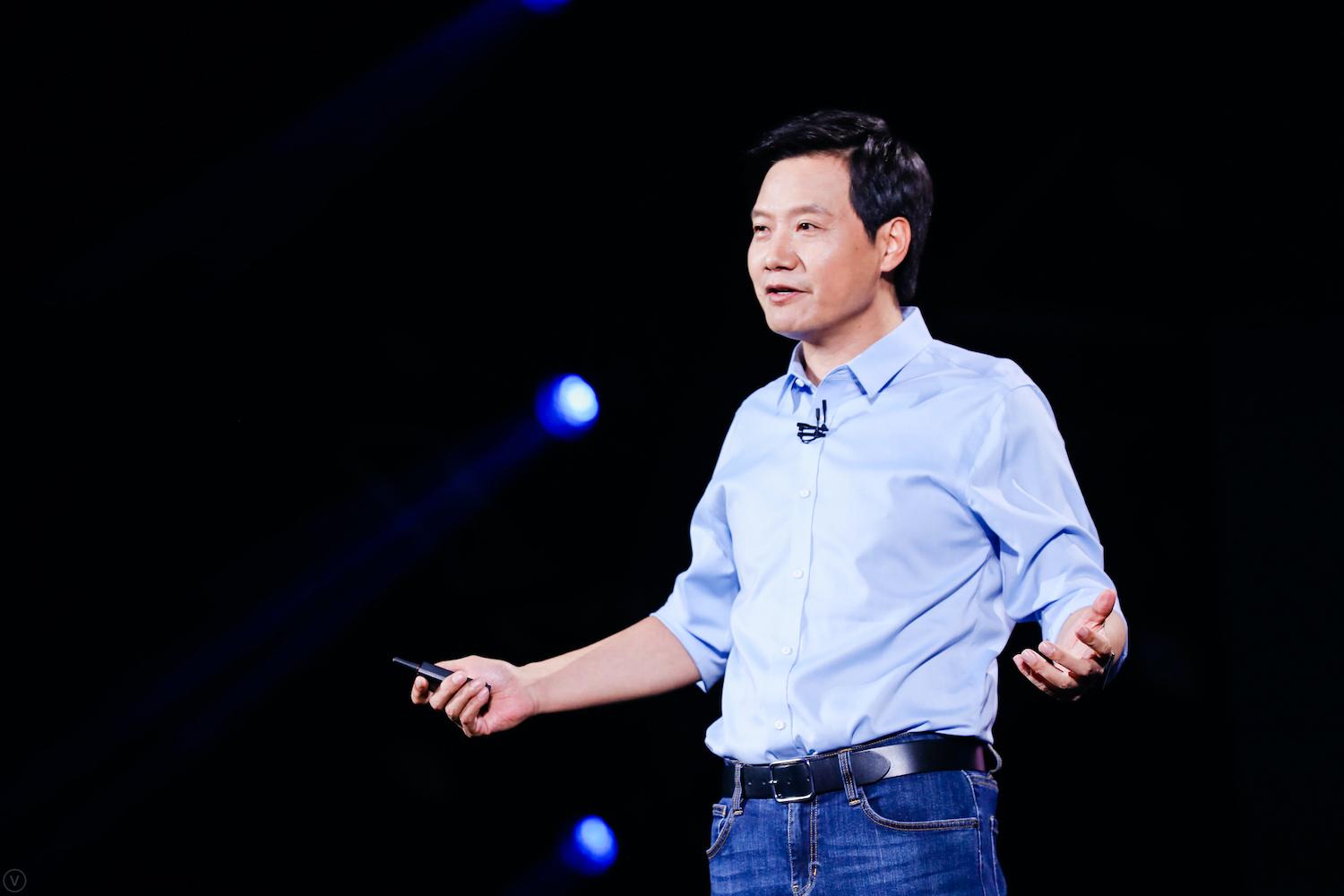 雷军和苏炳添小米实验室,雷军带苏炳添走进小米科技园