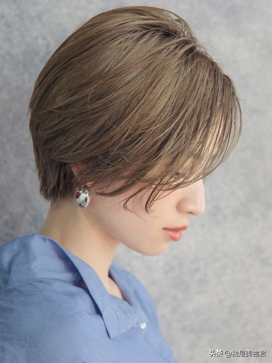 今年新款时尚羊毛卷发型,今年新款羊毛卷头发