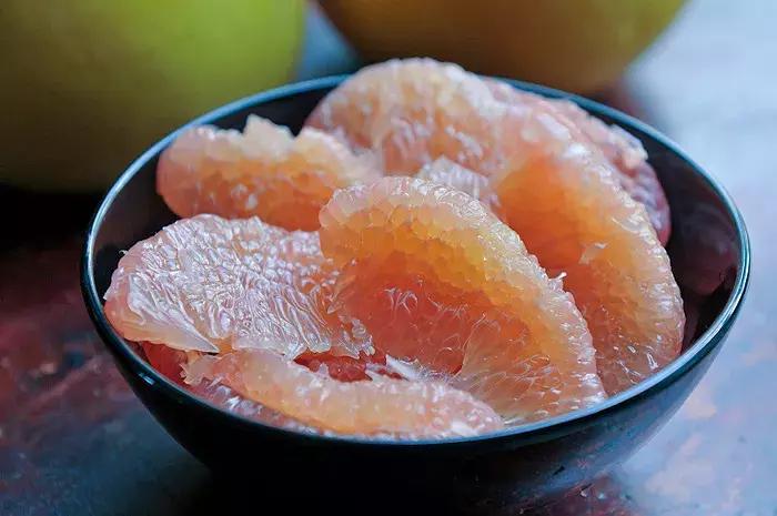 柚子的功效怎样吃最好,增肌吃柚子有没有用