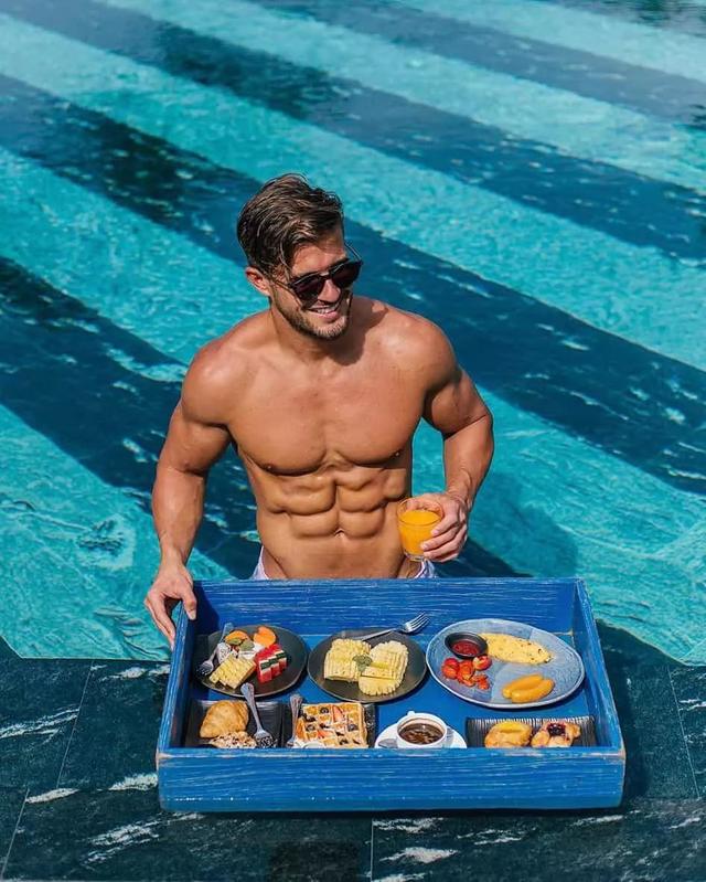 西班牙健身圈芳心腱子肉、明星颜，简直就是天然行走的荷尔蒙！