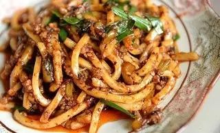 别具一格的云南特色小吃,细数不得不吃的云南特色小吃