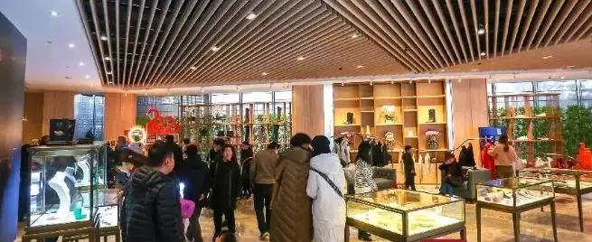 娴庡崡鍊煎緱閫涗竴鍦堢殑璐墿涓績,娴庡崡涓栫晫绾ф秷璐规墦鍗″湴