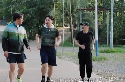 快乐家族送礼合集,快乐家族回忆过往