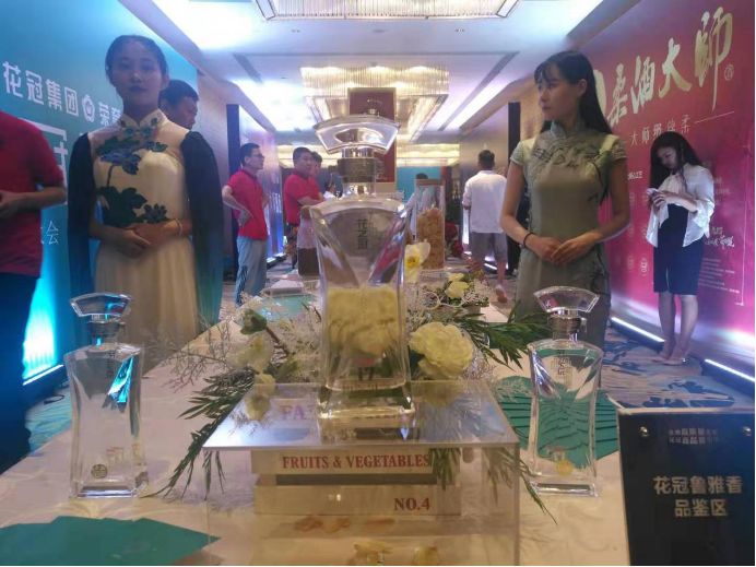 花冠千斤顶前支撑点,花冠腰部支撑