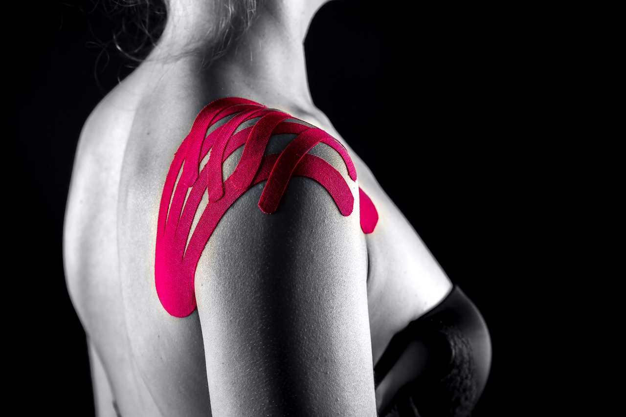 肩膀疼痛竟是如此大问题不可小觑,肩膀疼痛的辨别和解决方法