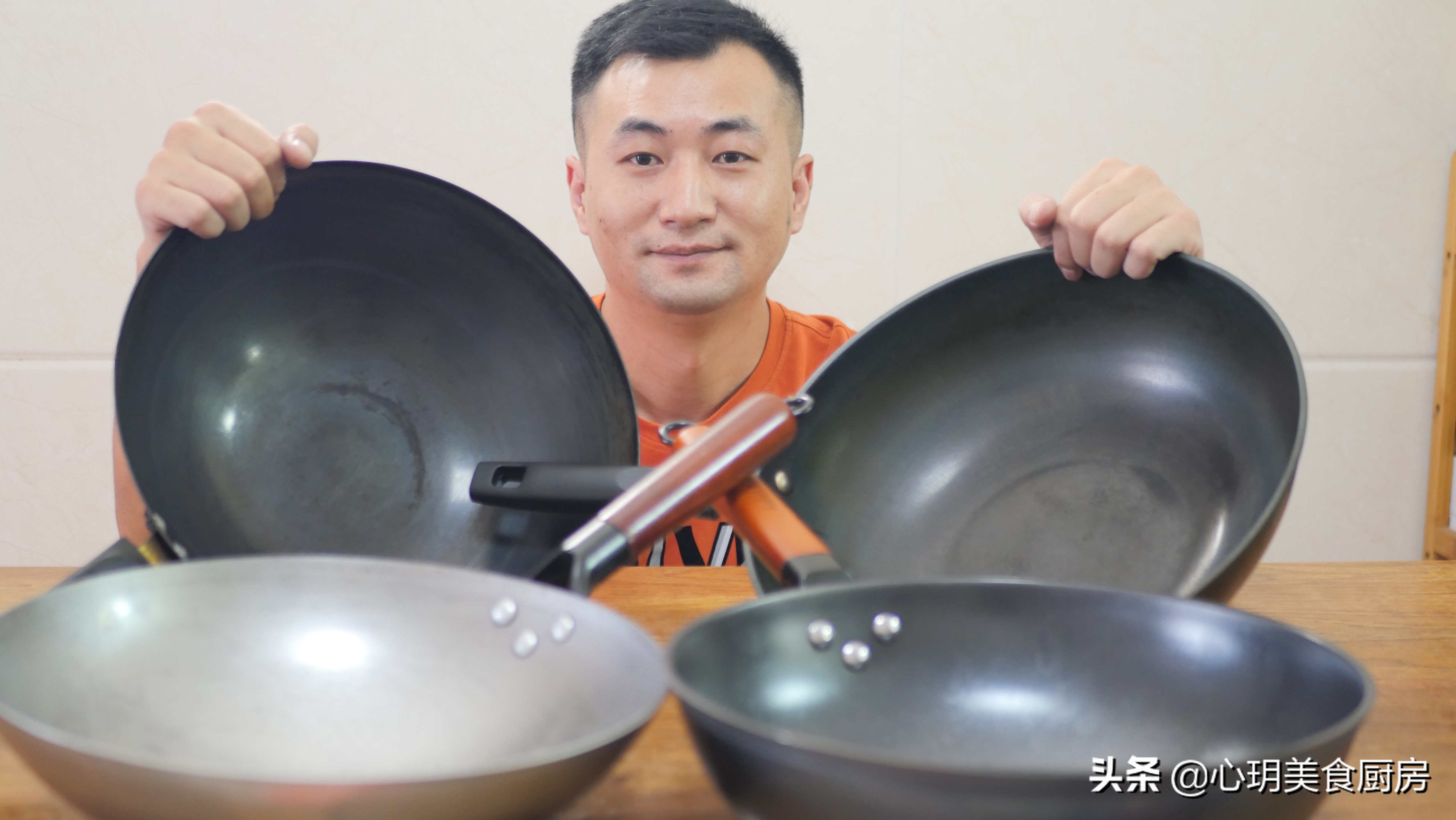 生铁锅怎么开锅才不生锈和粘锅,电磁炉铁锅老是生锈粘锅怎么办