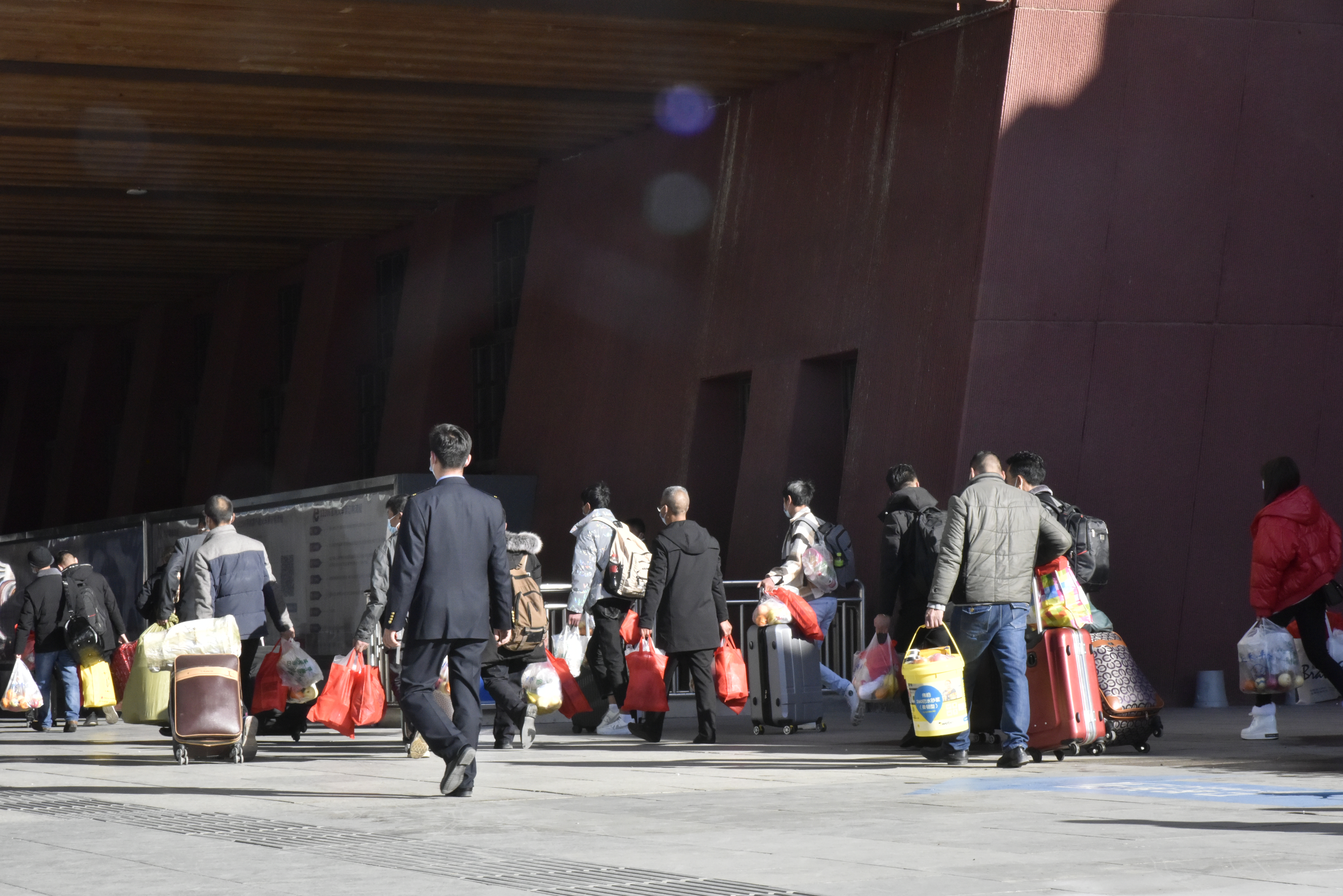 保障出行，拉萨往返西宁新增多趟临客