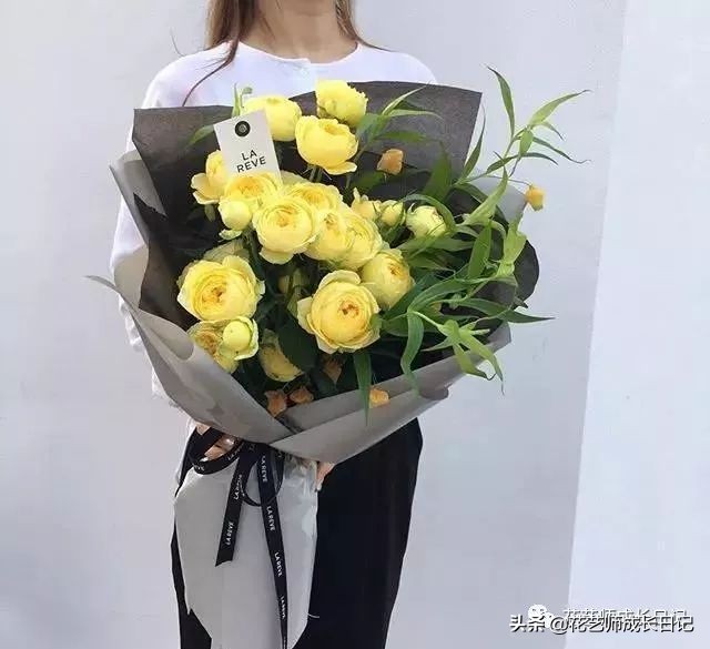 1-999朵玫瑰花分别代表什么花语,1到99朵玫瑰花花语