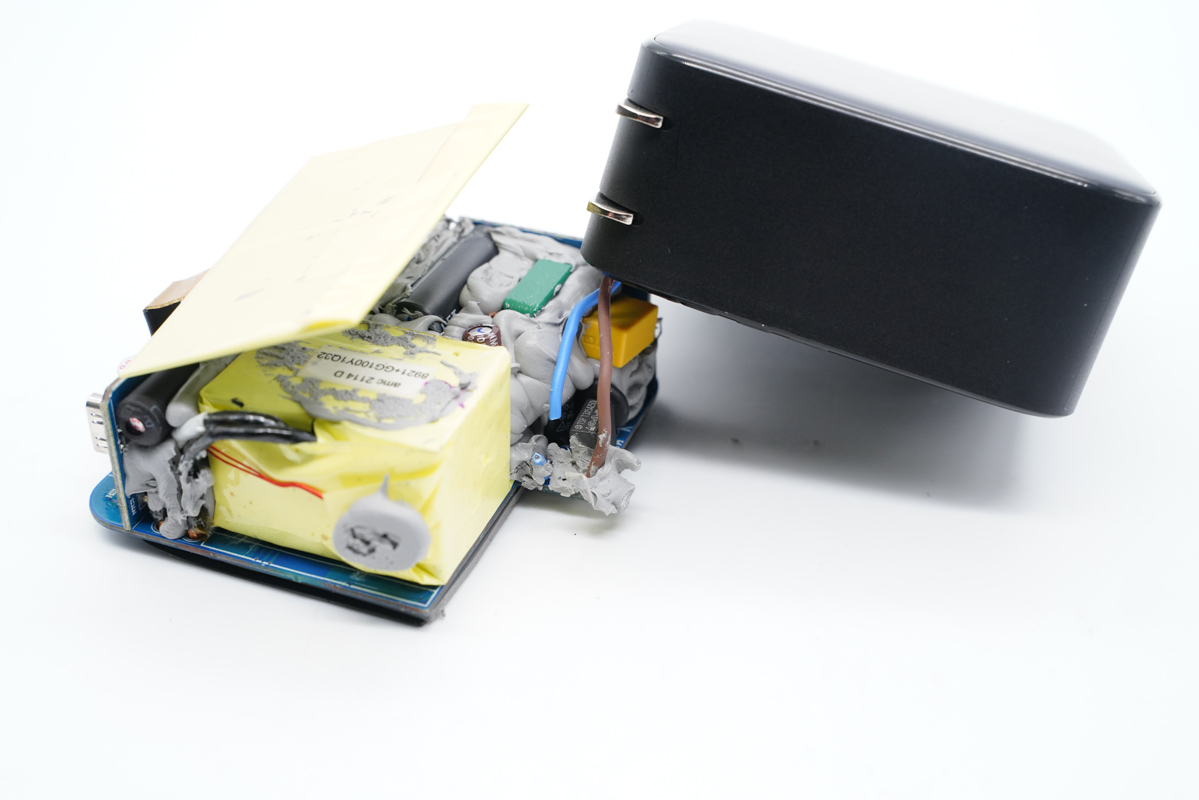 绿联氮化镓100w商务版,绿联氮化镓100W快充