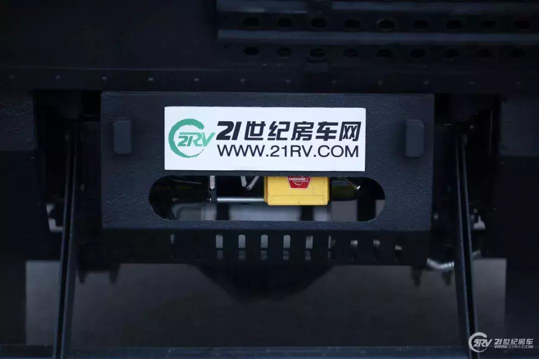 四驱带差速锁越野原厂房车,低顶四驱越野房车介绍
