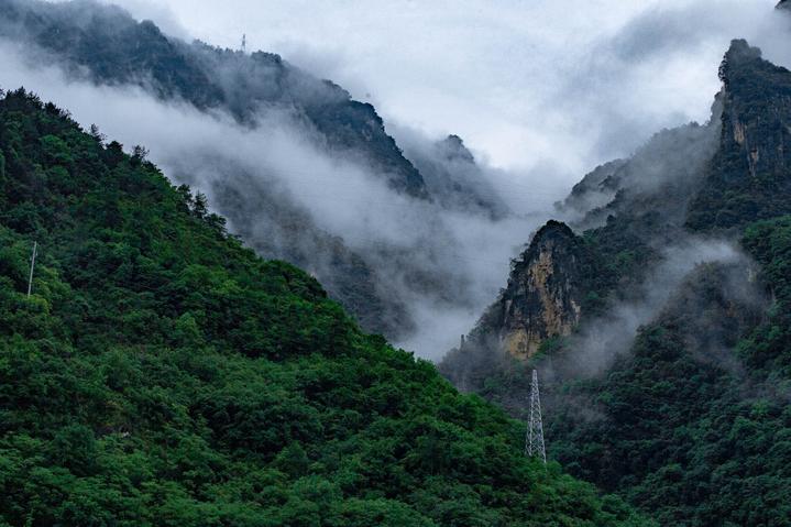宜昌这个地方产美女，有一个大家都认识，现在还能让熊孩子涨知识
