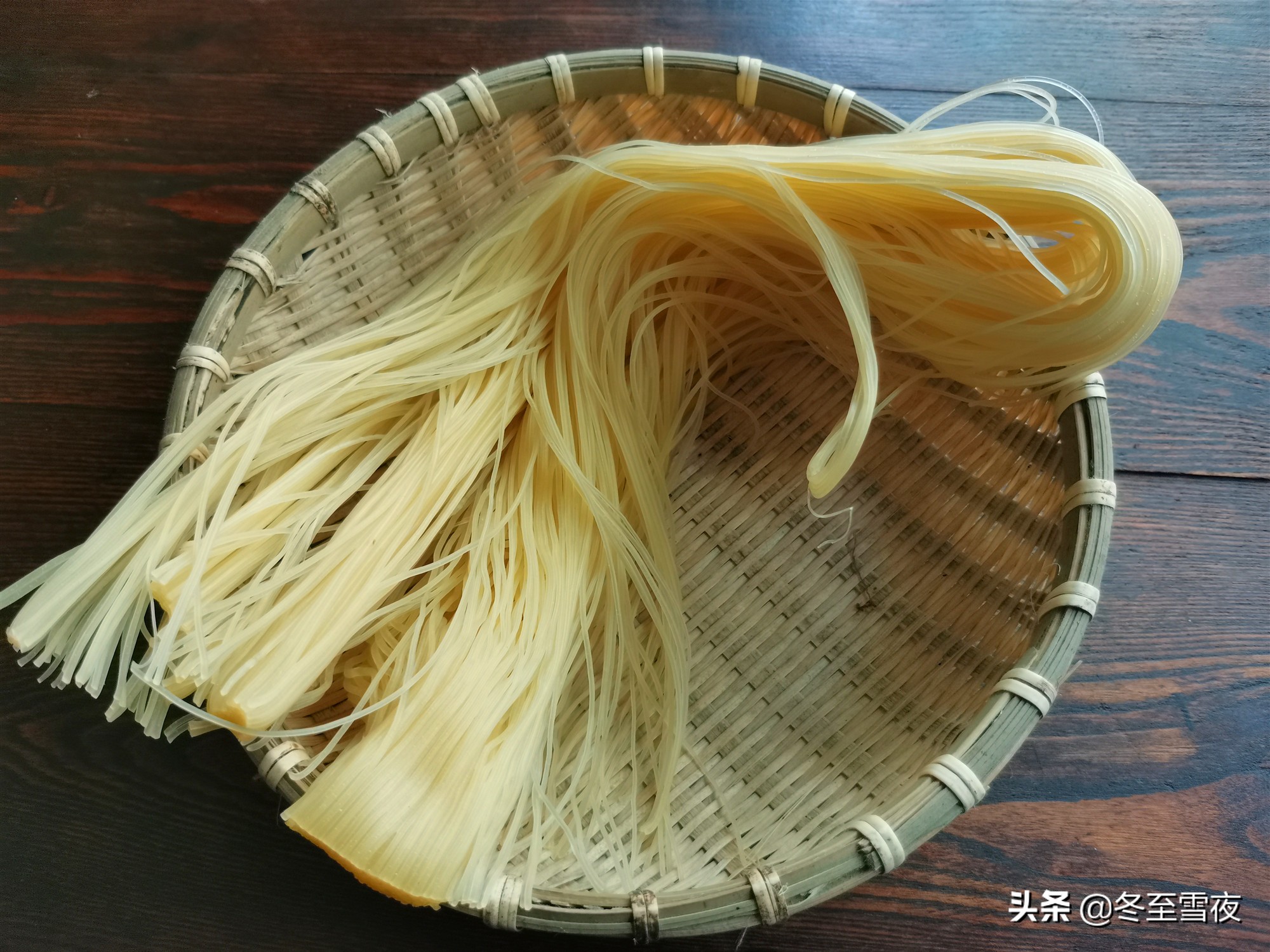 东北老太太热汤冷面的正宗做法,正宗东北冷面家常做法