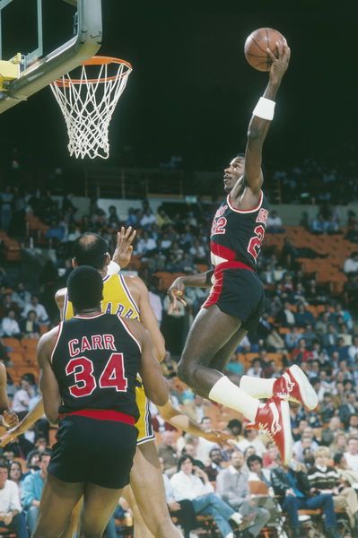 最强nba乔丹滑翔机,nba乔丹纪录片1990-91总决赛