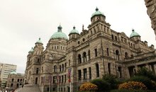 加拿大到底是一个怎么样的国家？