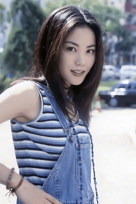 王菲和窦唯目前的关系,王菲的反反复复