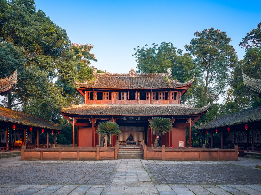 大年初一云游乐山大佛,观光乐山大佛