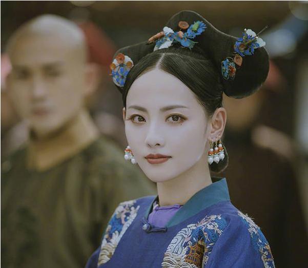 女人哪些地方有痣容易遭受情劫,哪些地方长痣的女生异性缘很好