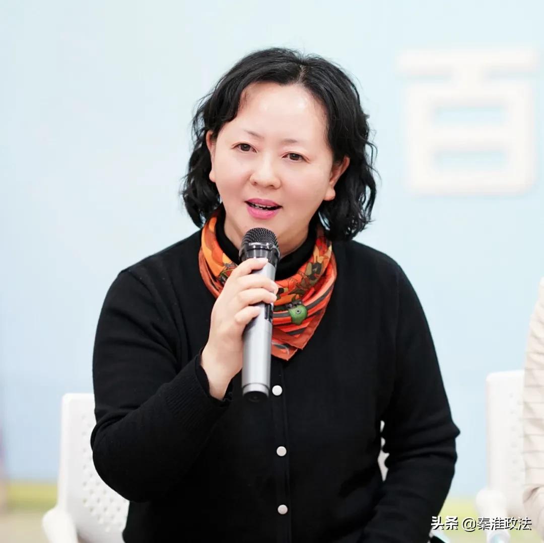 “转角遇见·百草园”为秦淮中医院输入创新发展正能量