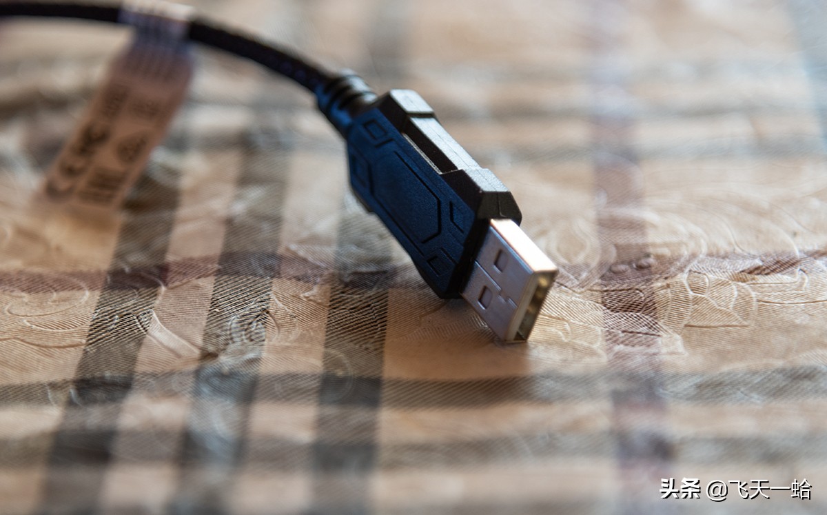 威刚固态xpg测试,威刚xpgs20有什么特点