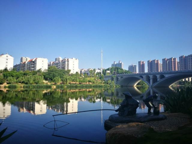 湖南岳阳市市中心地位在哪,湖南岳阳地位