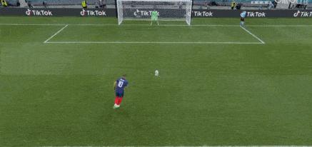 欧洲杯法国vs奥地利姆巴佩点球,点球大战姆巴佩失点