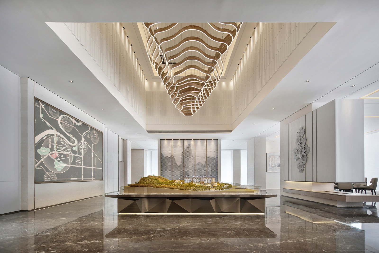 则灵艺术与厚夫设计哪个公司好,则灵艺术深圳有限公司怎么样