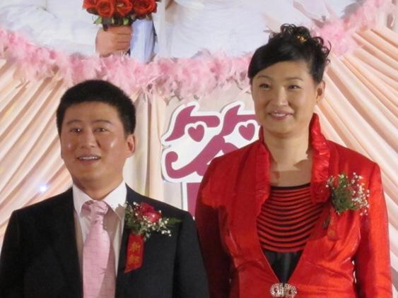 女排主教练郎平曾经有过一次婚姻,女排名将40岁结婚