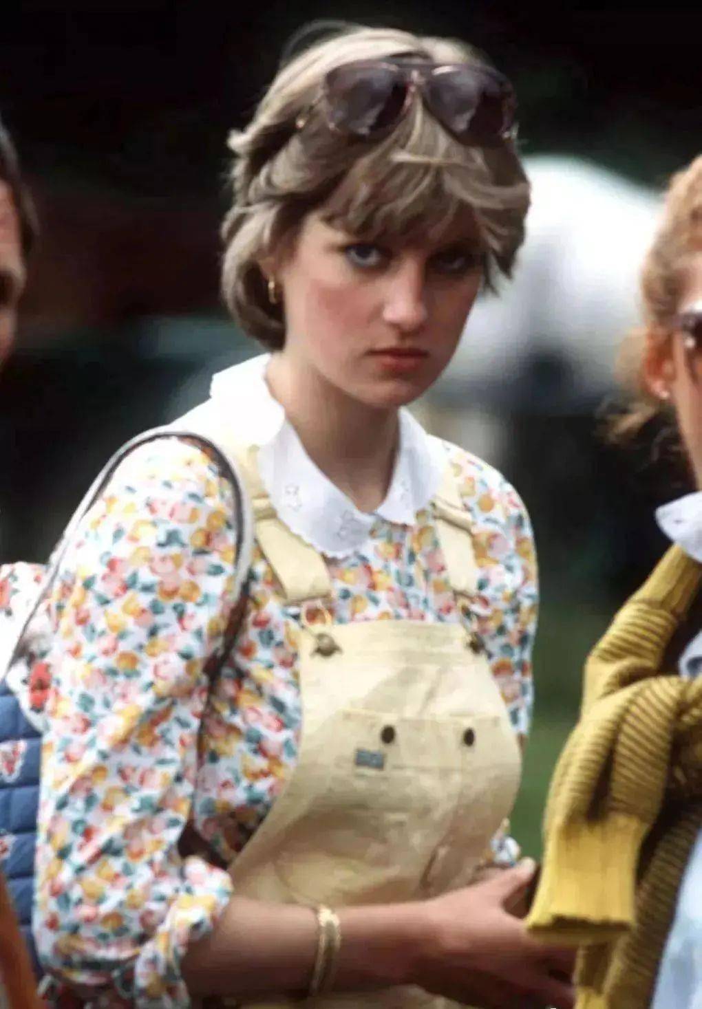 查尔斯和戴安娜的恩怨情仇,查尔斯难忘旧情为啥还要找戴安娜