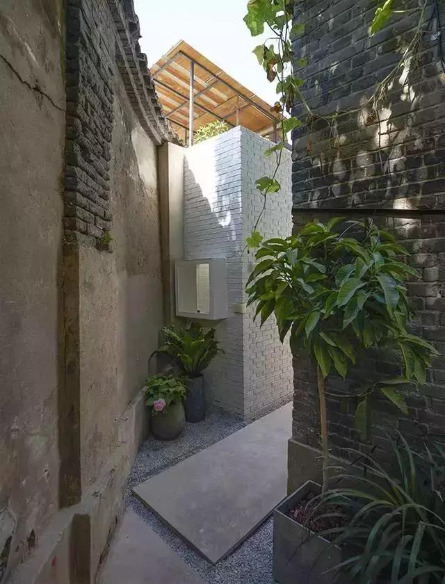 北京40㎡夹缝学区房挤下6口人，准备生二胎，女婿只能睡折叠床