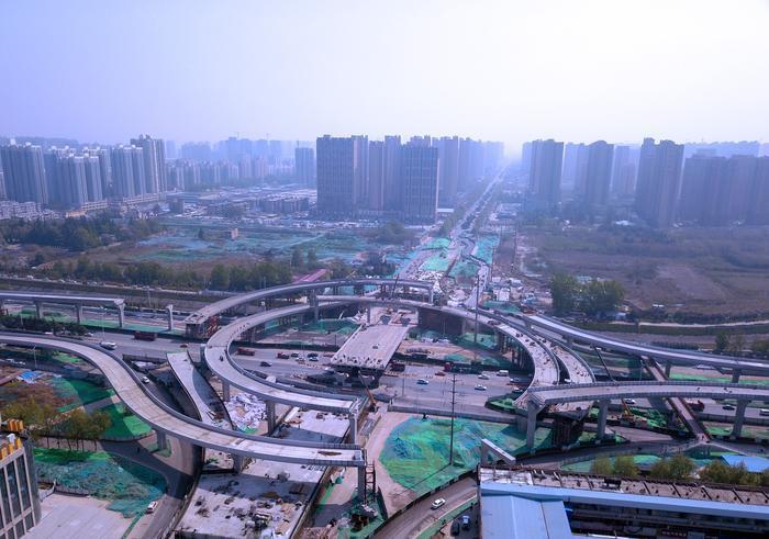 推进市政基础设施建设,我市城市基础设施建设