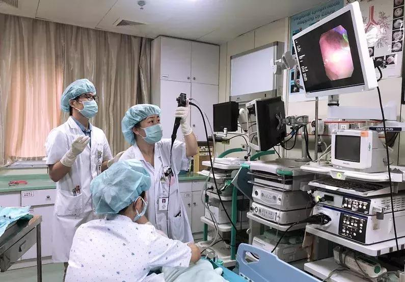 宝宝得了肺炎、流感?纤维支气管肺泡灌洗术了解一下