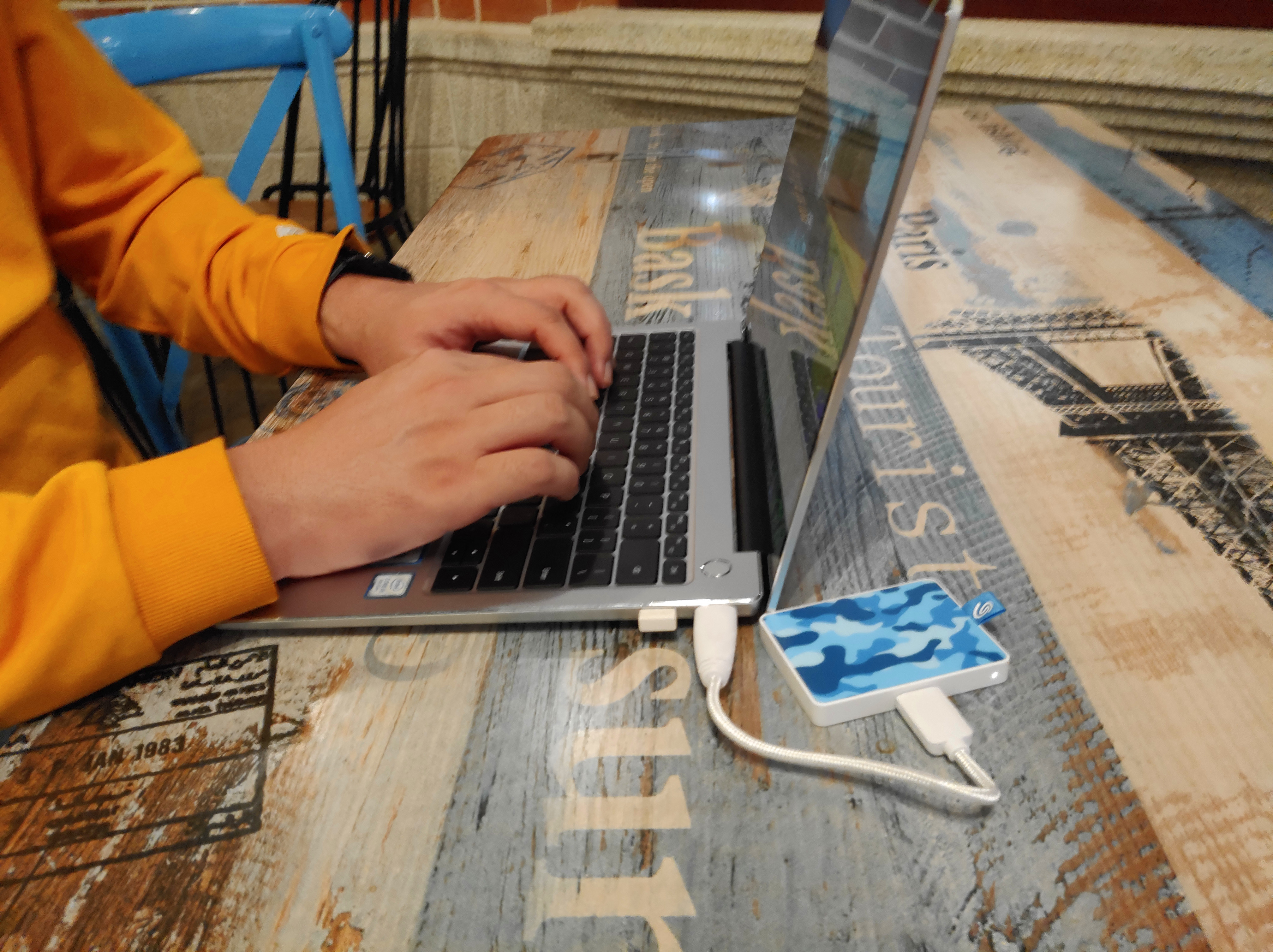 希捷移动硬盘系列介绍图片,希捷简系列移动硬盘评测