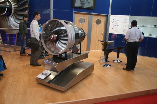 珠海航展中心歼20表演,珠海航展歼10模型