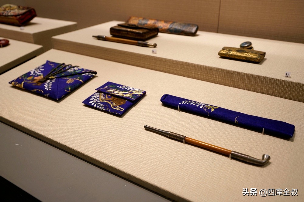 日本江户时代上层社会的冠饰风格,18世纪日本江户盛行配饰