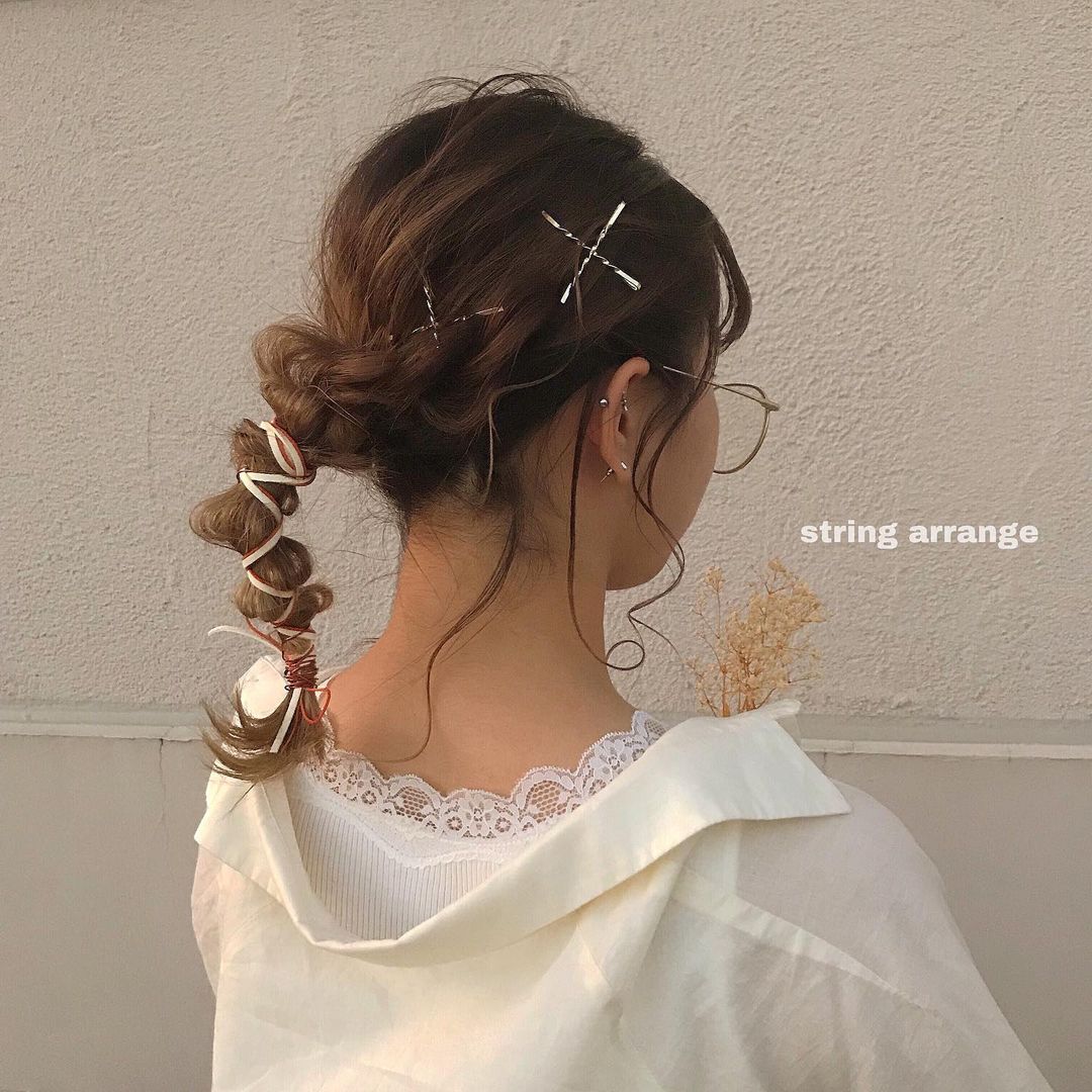 有活力的高马尾编发短头发,2019年最流行高马尾发型编发