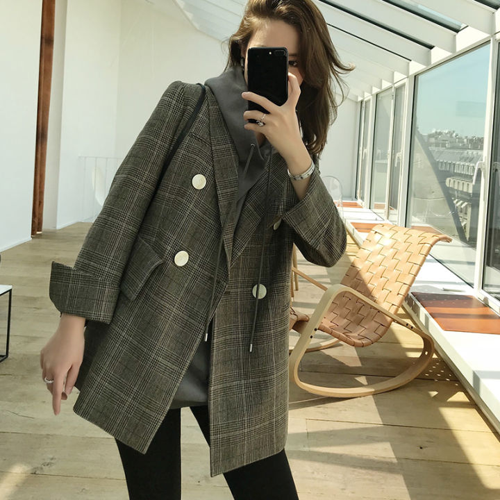 小姐姐的风情穿搭显得灵动而甜美,耐看型小姐姐气质穿搭职业装