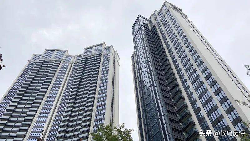 1000万可以买到什么豪车,1000万可以买到怎样的别墅